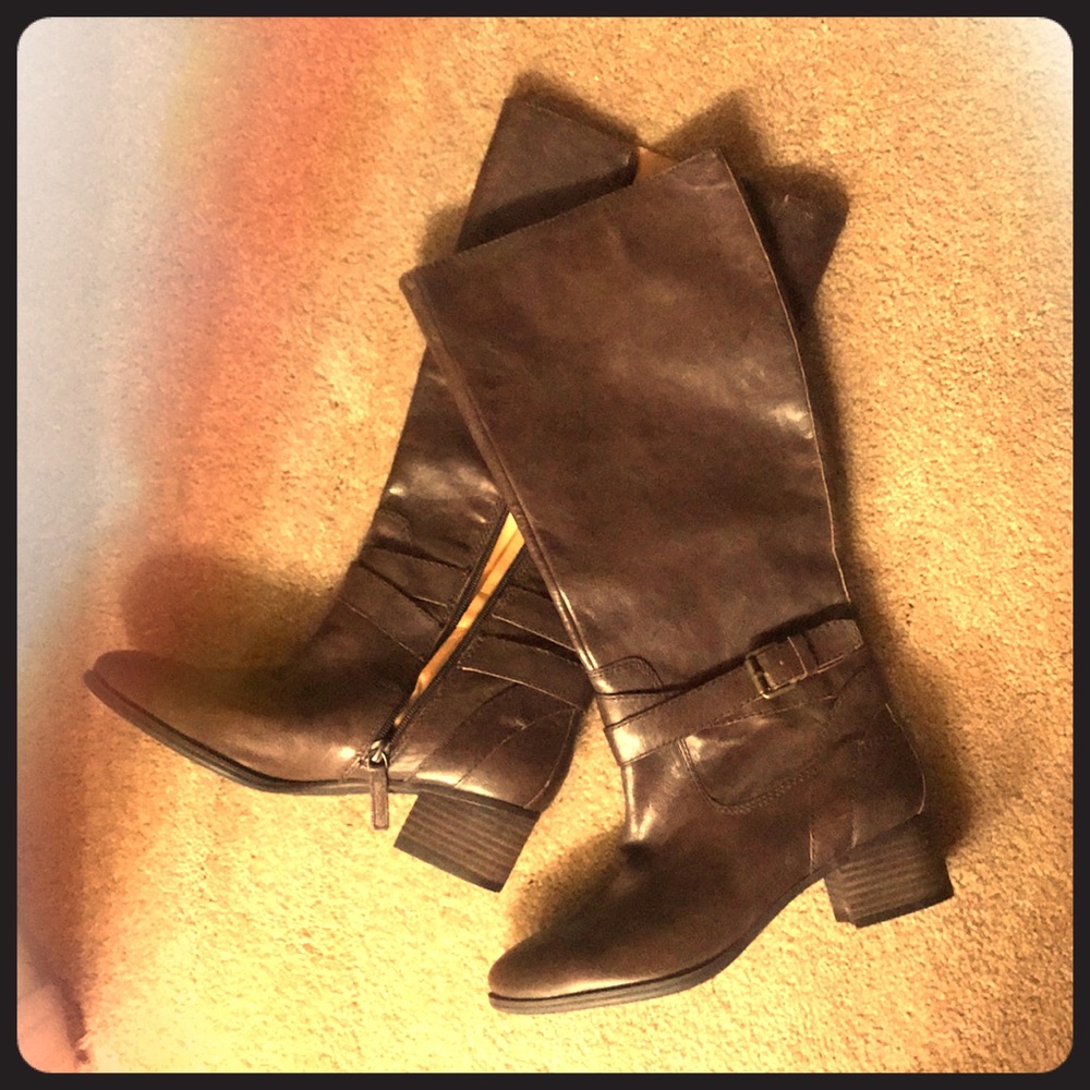 Nine West leather dark brown boots BRAND NEW!